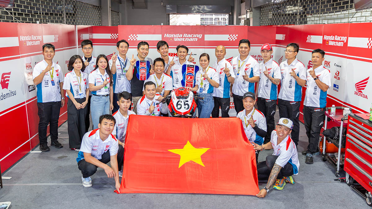 xedoisong_tong_ket_hoat_dong_honda_vietnam_ky_niem_30_nam_thanh_lap_h11.jpg (242 KB)